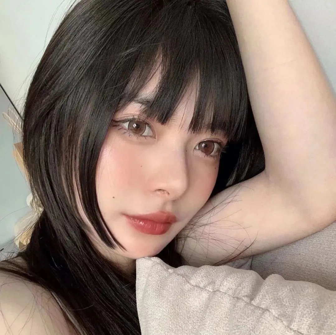 她不见了